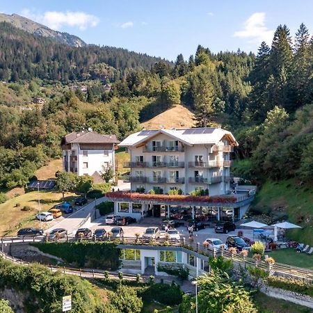 Hotel Fontanella Molveno Exteriör bild
