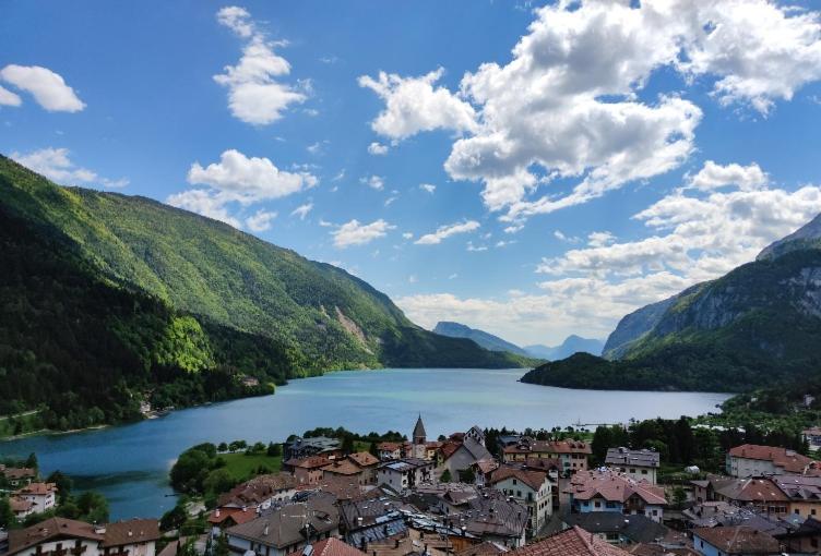 Hotel Fontanella Molveno Exteriör bild