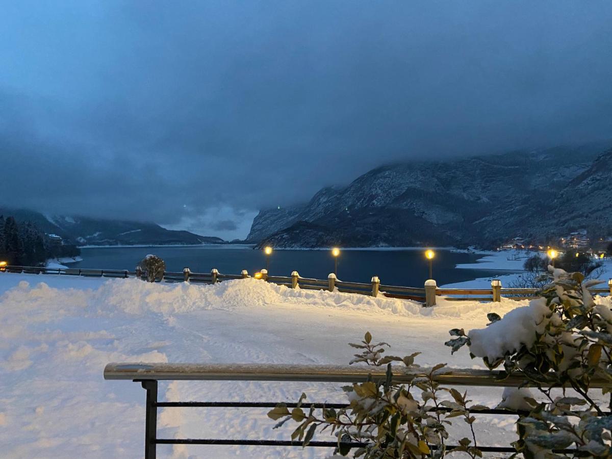 Hotel Fontanella Molveno Exteriör bild